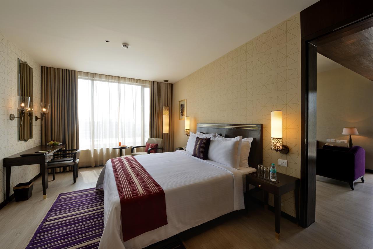 Marasa Sarovar Premiere Tirupati Habitación foto A room at the Taj Bengal